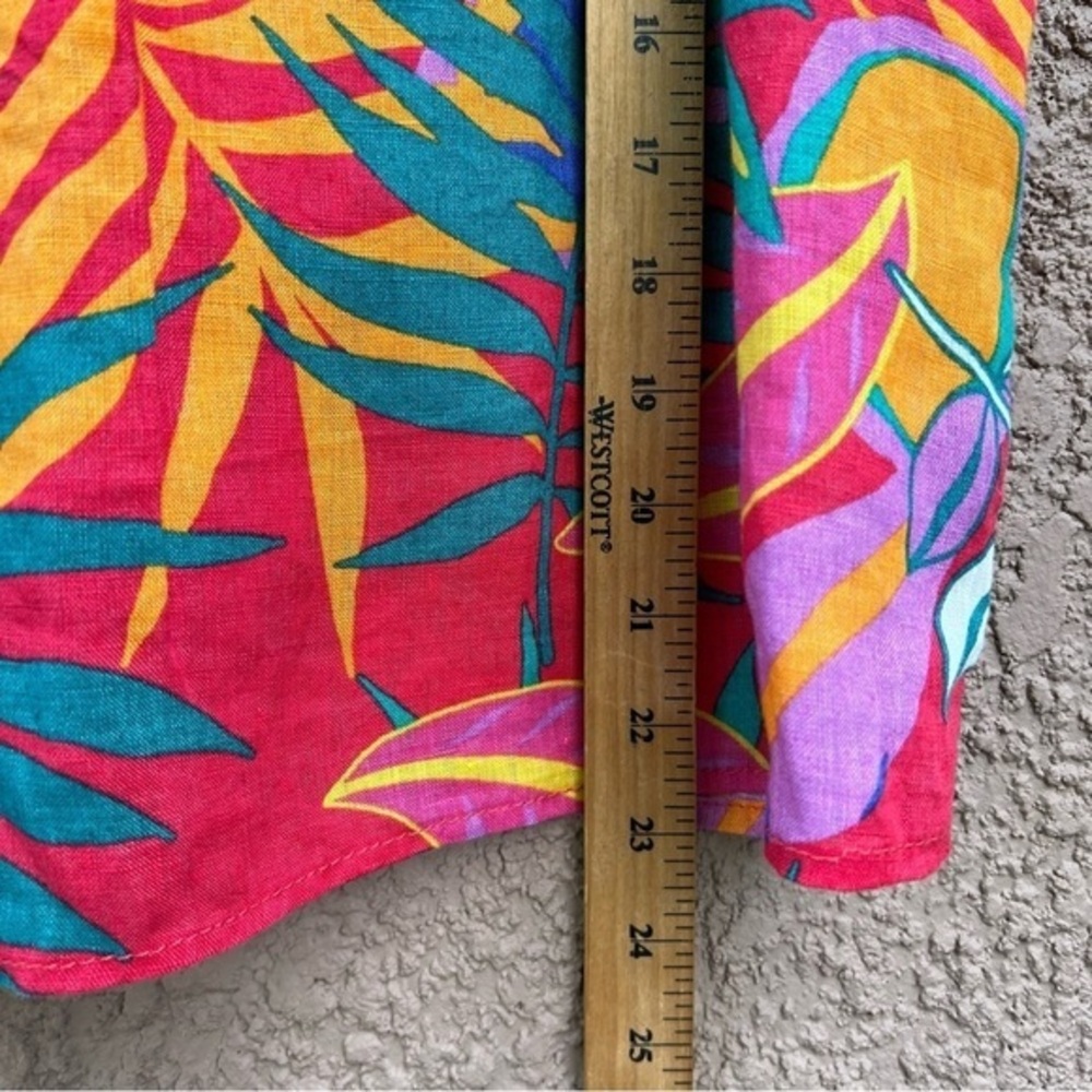 C&C California Red Tropical Print Button-Front Tank - Picture 8 of 9